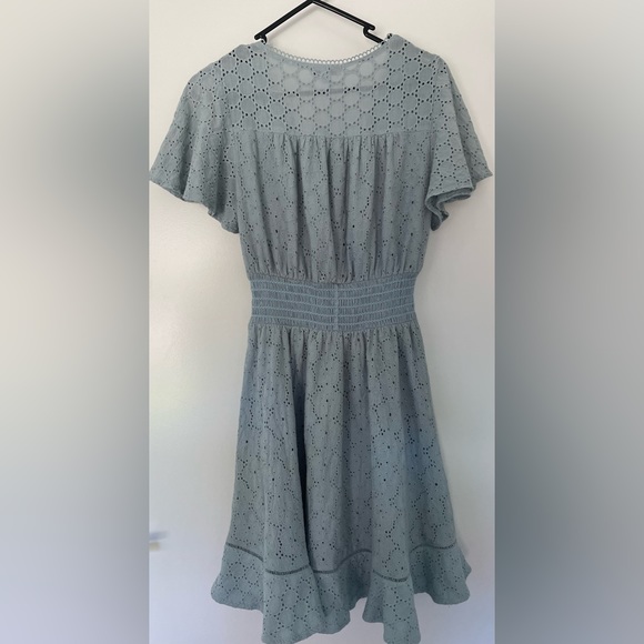 Two Sisters the label - Picture 2 of 3